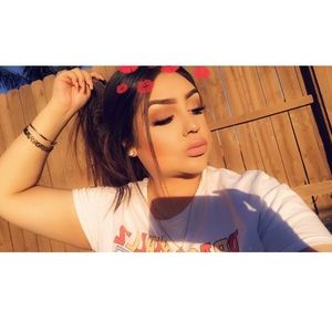 Meet your Posher, Ana karen